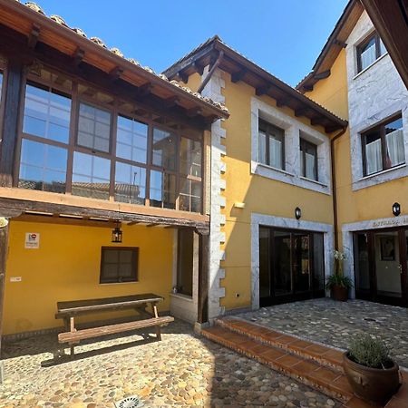 Hotel Rural Monasterio De Ara Mada Санта-Коломба-де-лас-Арримадас Экстерьер фото