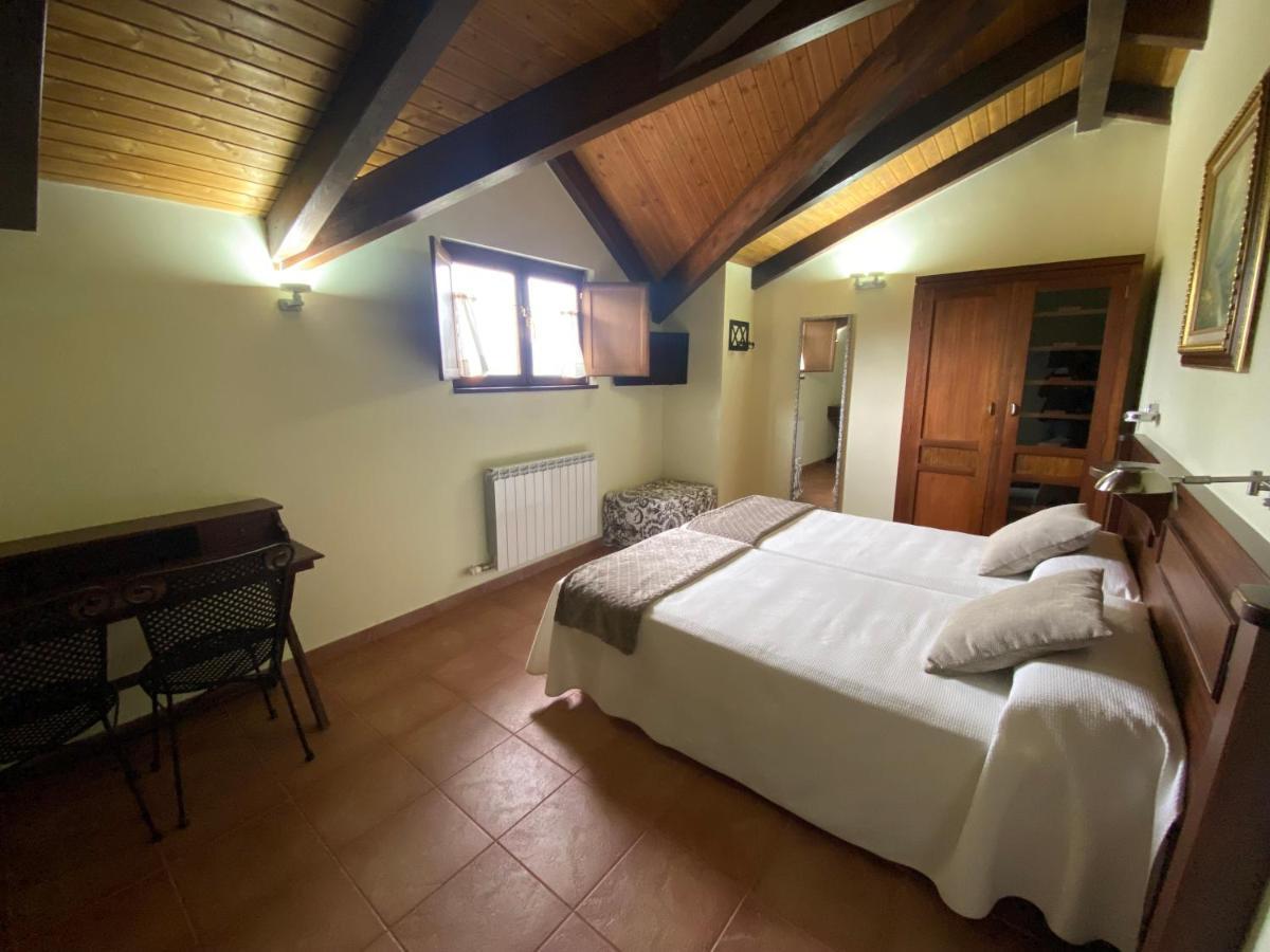 Hotel Rural Monasterio De Ara Mada Санта-Коломба-де-лас-Арримадас Экстерьер фото