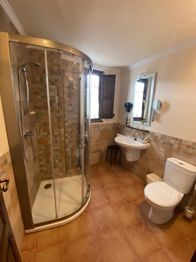 Hotel Rural Monasterio De Ara Mada Санта-Коломба-де-лас-Арримадас Экстерьер фото