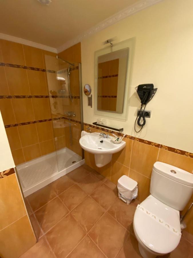 Hotel Rural Monasterio De Ara Mada Санта-Коломба-де-лас-Арримадас Экстерьер фото