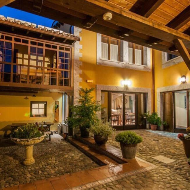 Hotel Rural Monasterio De Ara Mada Санта-Коломба-де-лас-Арримадас Экстерьер фото